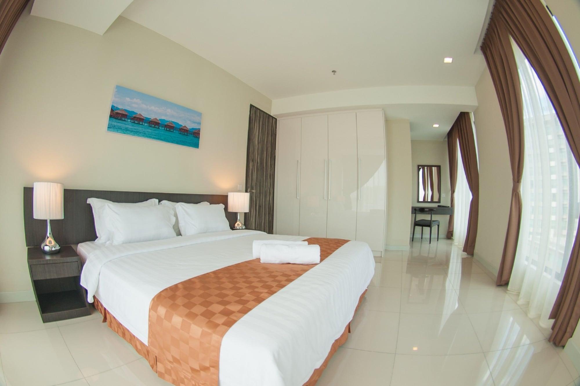 Sky Hotel Kota Kinabalu Exterior foto